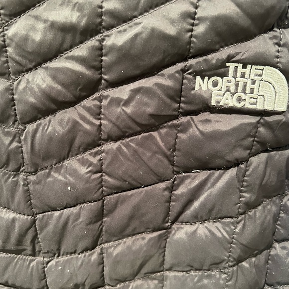Women’s The North Face Thermoball Jacket - Picture 5 of 5